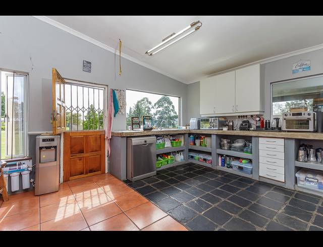 5 BEDROOM HOUSE FOR SALE IN CLIFFDALE